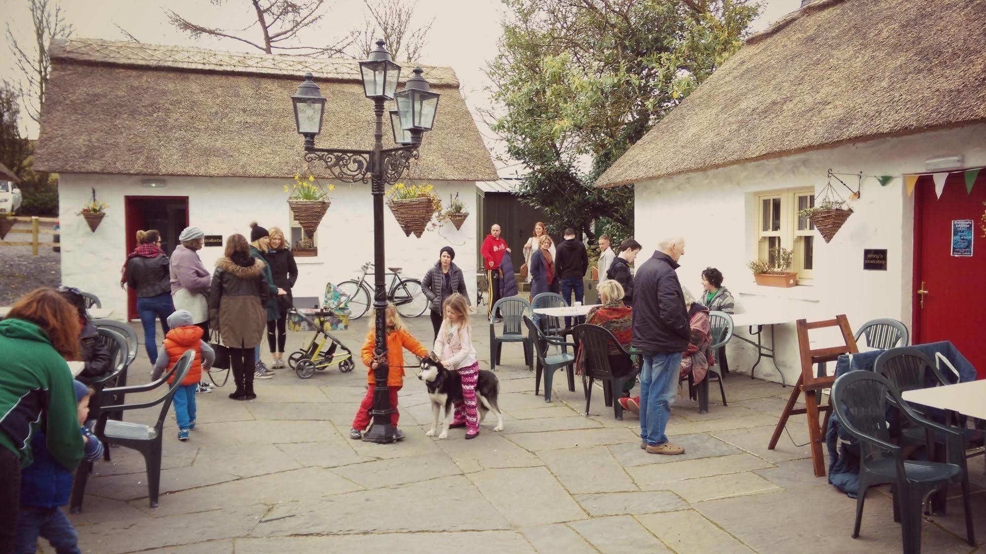 Loughcrew Megalithic Hostel Millbrook Exterior photo